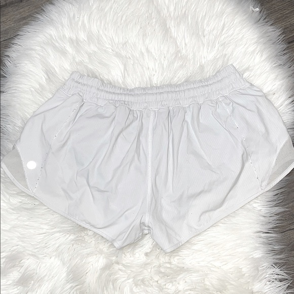 LULULEMON SHORTS - Picture 3 of 4
